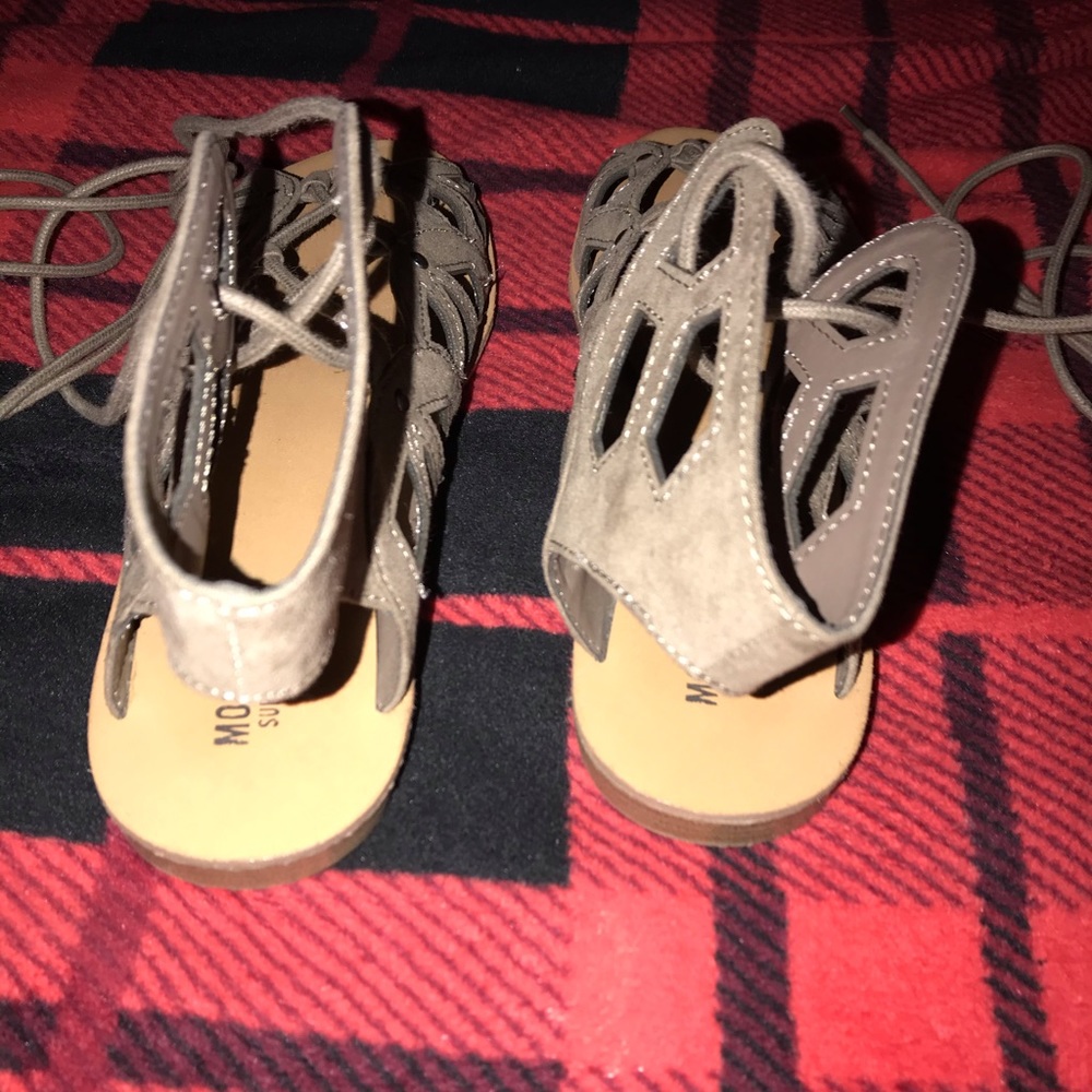 Target Sandals - Picture 4 of 4